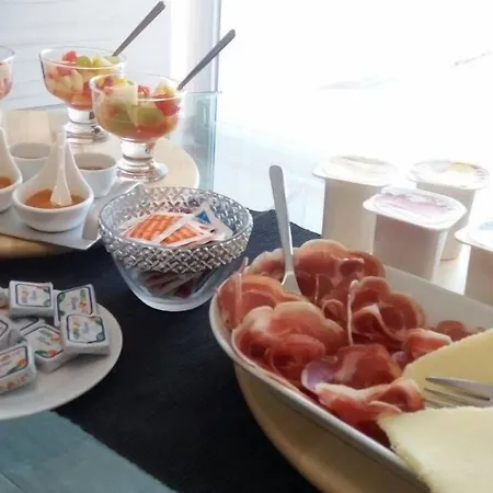 Sorahnia - Design House Bed & Breakfast