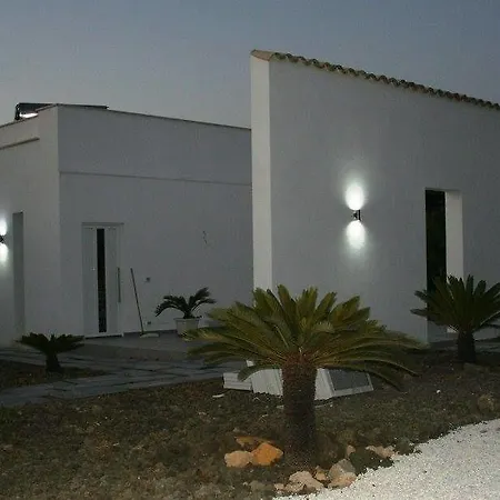 Bed & Breakfast Sorahnia - Design House 4*