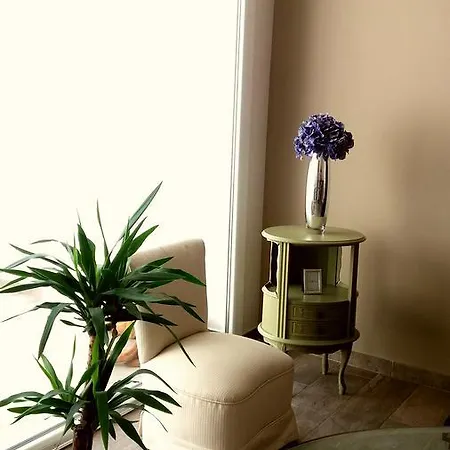 Sorahnia - Design House Bed & Breakfast 4*