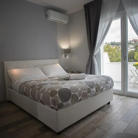 Frühstückspension Sorahnia - Design House 4*
