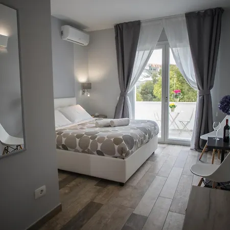 Bed & Breakfast Sorahnia - Design House 4*