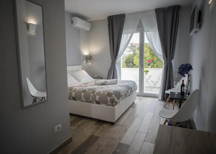 Bed & Breakfast Sorahnia - Design House 4*